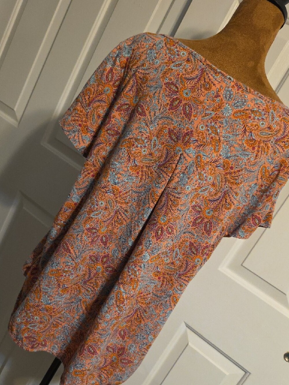 J. Jill Paisley Tunic Top Medium Pink Orange Blue Swing Tee Short Sleeve - Picture 6 of 6
